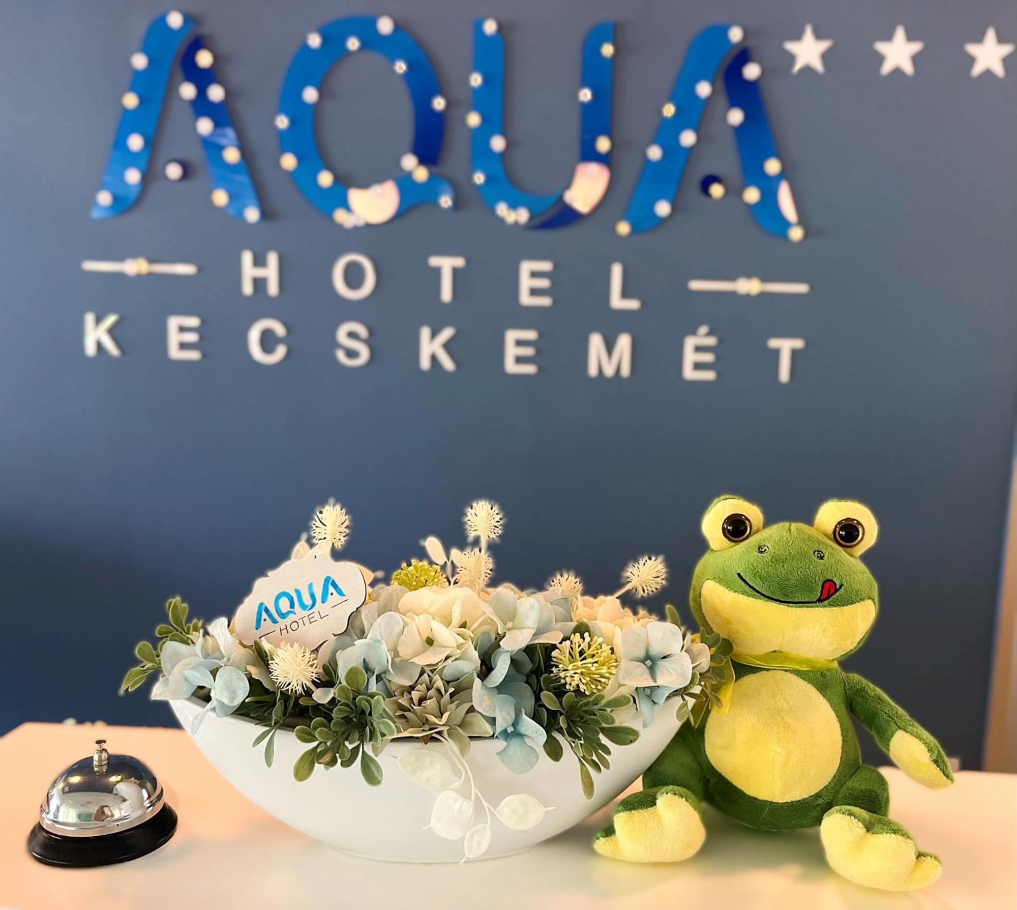 Aqua 3*